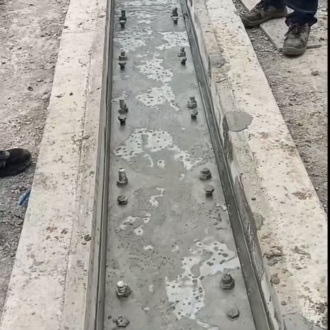 阿克苏环氧树脂轨道胶泥是什么？用在哪里？
